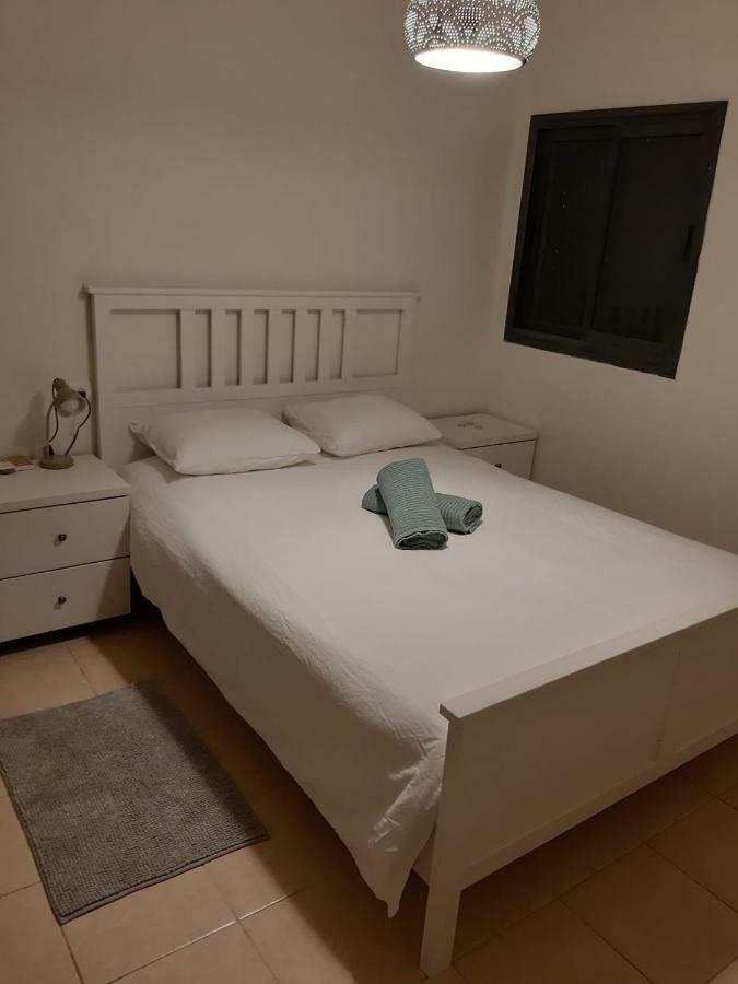 Spacious Apt. W/ Seaview, Fireplace & Netflix アッコ エクステリア 写真