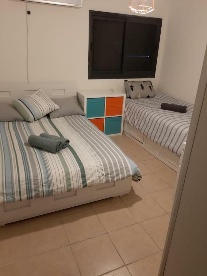 Spacious Apt. W/ Seaview, Fireplace & Netflix アッコ エクステリア 写真